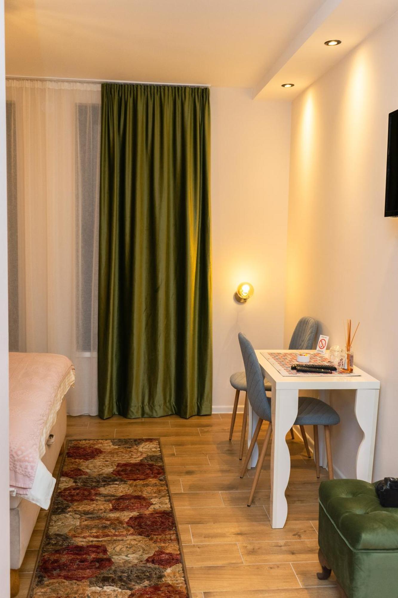 Merak Rooms & Caffe Bar Šabac Екстериор снимка