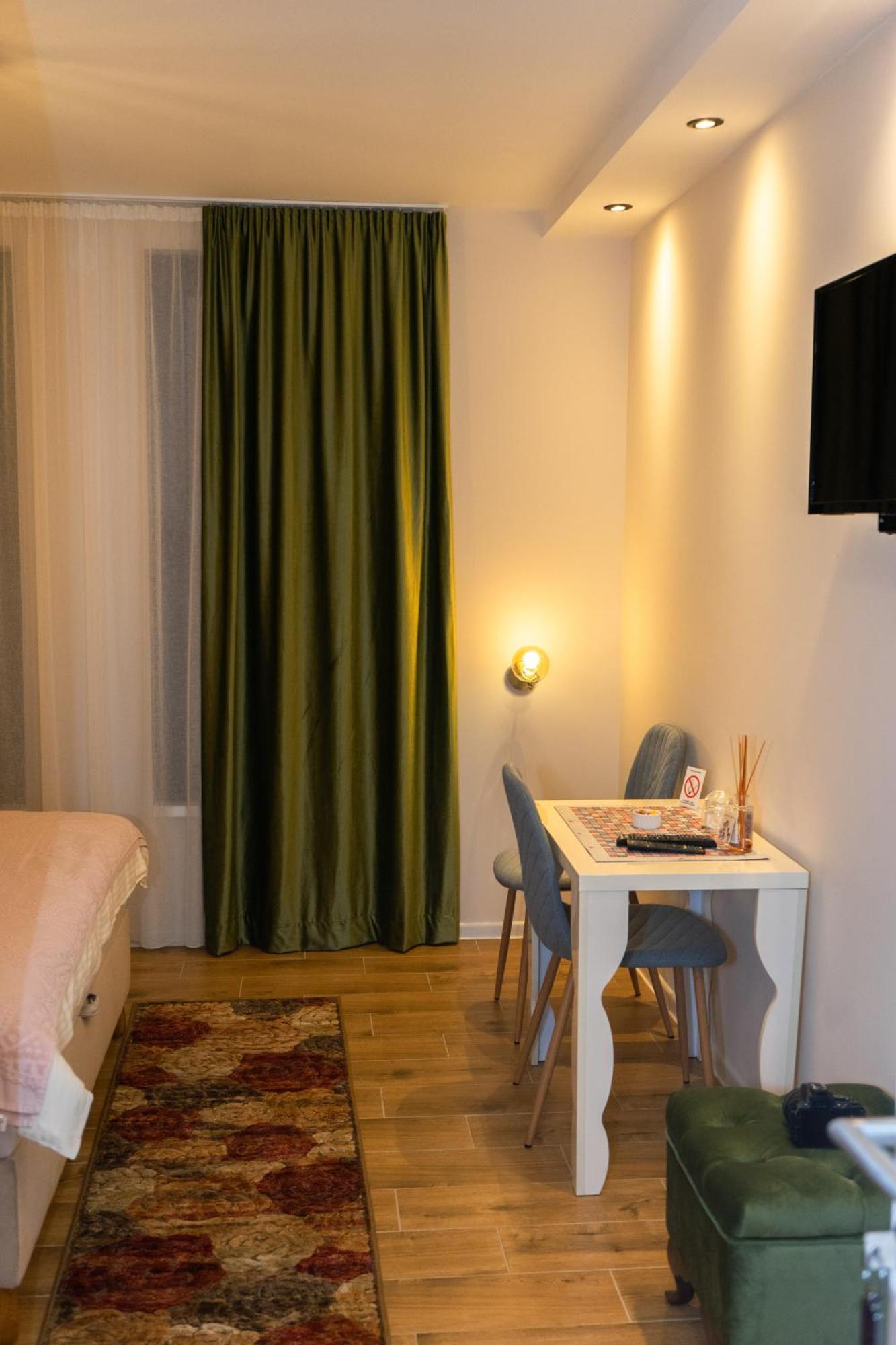 Merak Rooms & Caffe Bar Šabac Екстериор снимка