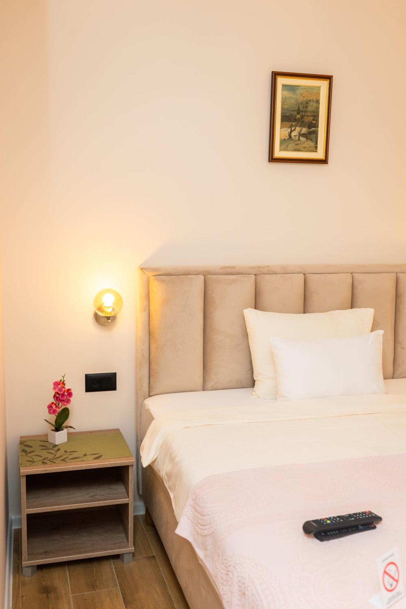 Merak Rooms & Caffe Bar Šabac Екстериор снимка