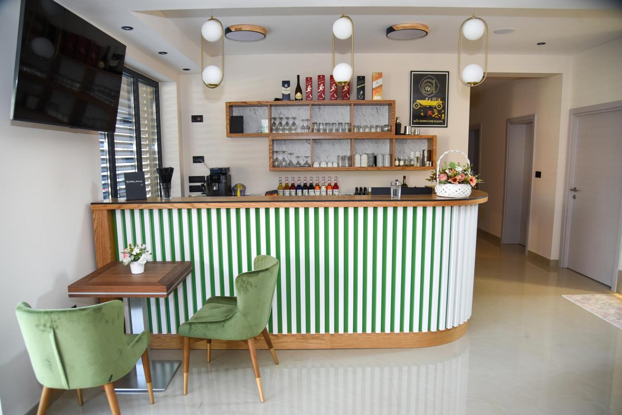Merak Rooms & Caffe Bar Šabac Екстериор снимка